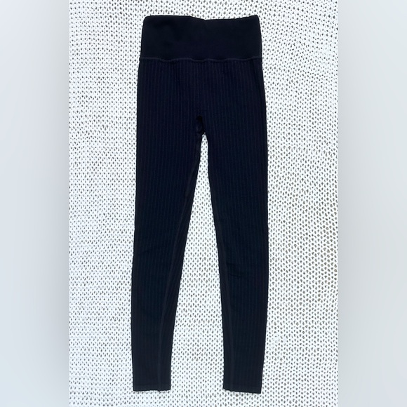Fabletics Ribbed Seamless Ultra High-Waisted Leggings - Black - XS - Picture 5 of 9